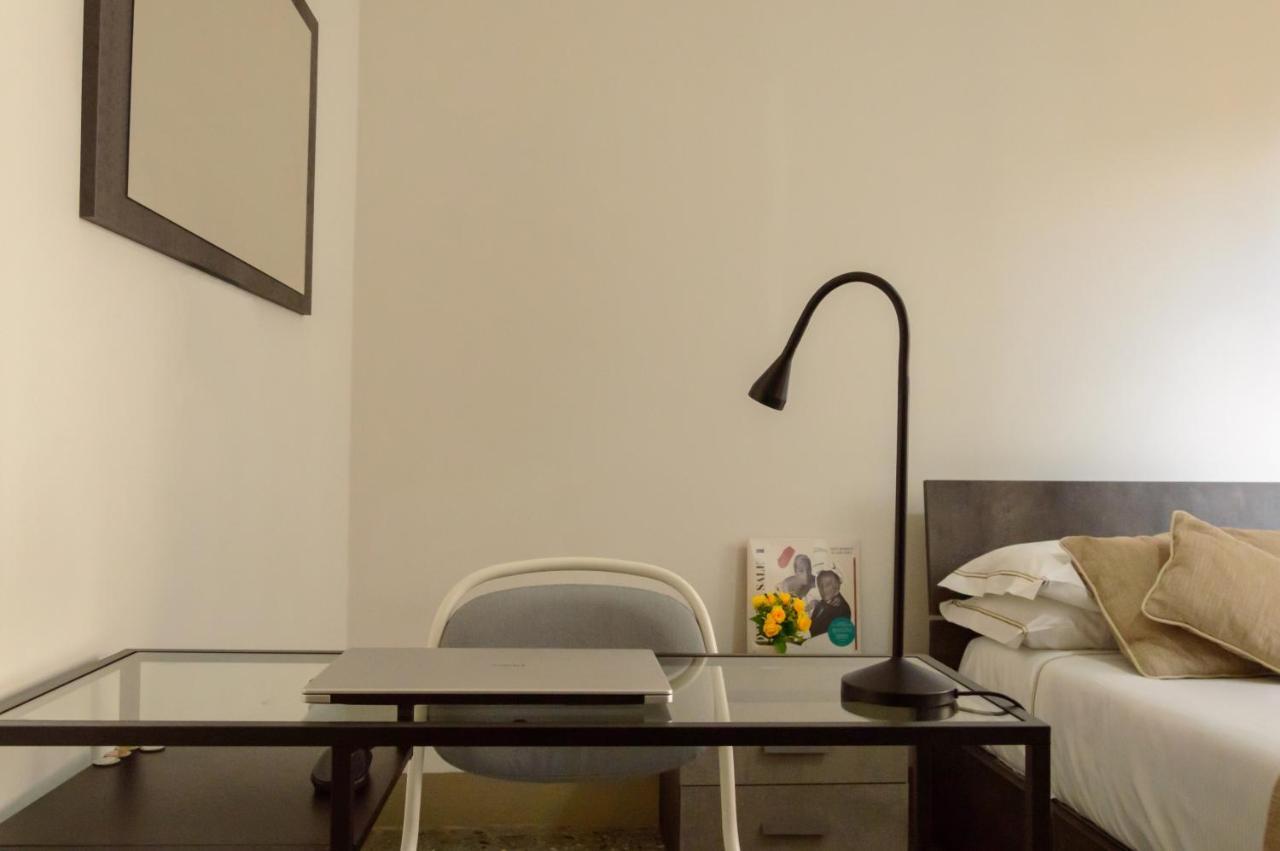Homelink Firenze - Charlotte Bagian luar foto